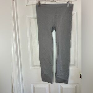 lululemon ebb to street leggings Women’s Size 8 Gray Ribbed Compression Logo